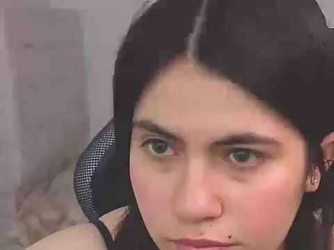 hasszul_2 Adlı Modelin Canlı XXX Sohbeti