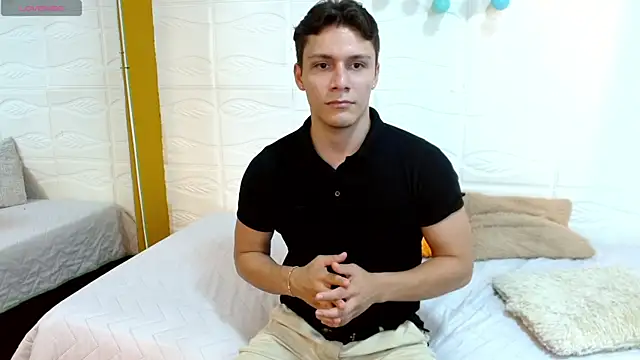 Zayn_clausen webcam show