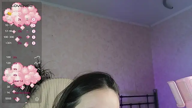 lil_luna_x Adlı Modelin Canlı XXX Sohbeti