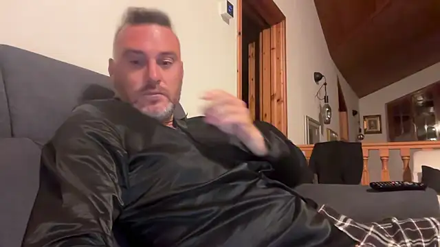 marcovik1 라이브 XXX 채팅