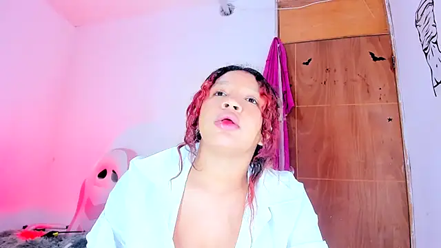 Emily_Coper18's Live XXX Chat