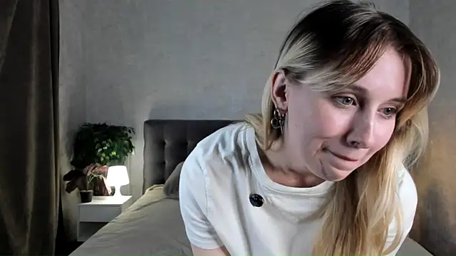 KourtneyAvitabilen Live XXX chat