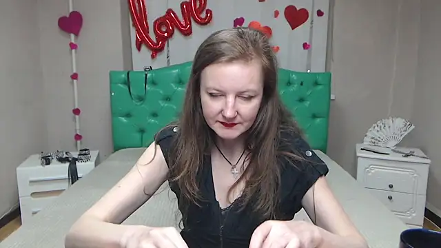 دردشة MeganPirs الجنسية المباشرة