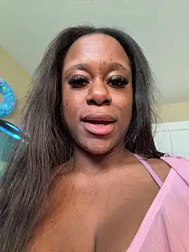 TikaMoon Show in webcam