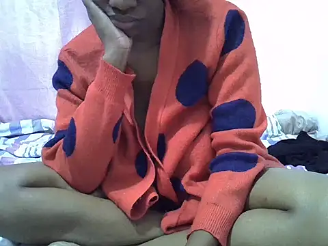 prettybeee Webcamshow