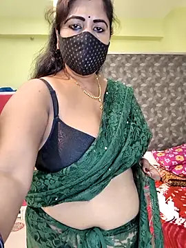 Poly_bhabi: онлайн-секс-чат