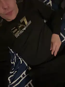 malcolm2334 élő XXX-chatje