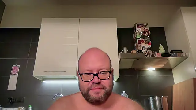 theitalianbear Show in webcam