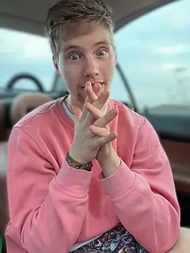 PublicLuke 即時 XXX 聊天