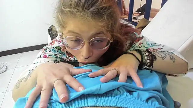 KikyoAndDreyのウェブカメラショー