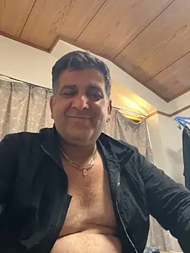 Xxxmerdan Adlı Modelin Canlı XXX Sohbeti