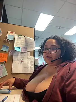 wishuhope4 Adlı Modelin Canlı XXX Sohbeti