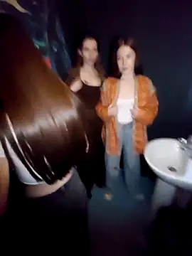 MelissaPinkissのライブXXXチャット