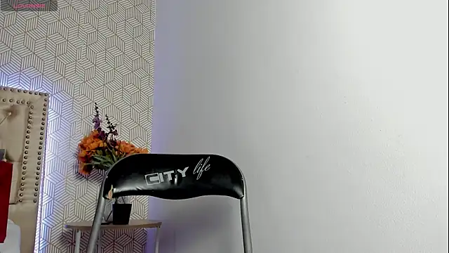 ValeAlvarez_: απευθείας συνομιλία ΧΧΧ