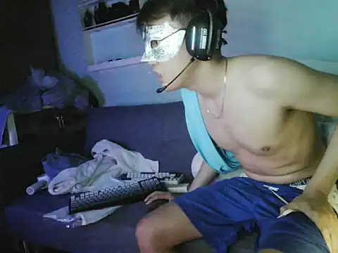 عرض كام boyhigh1997