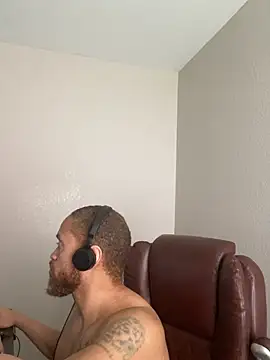 Fathero1time লাইভ XXX চ্যাট