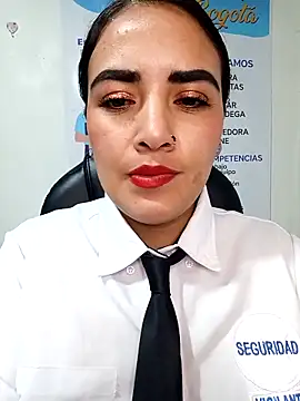 Czat XXX na żywo – MAYE__13