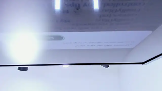 XXX chat uživo modela EmilyDiaaz