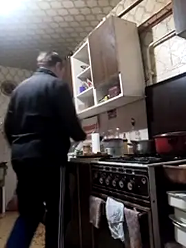 Pokaz2020 Adlı Modelin Canlı XXX Sohbeti