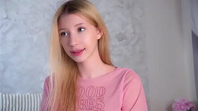 SunnivaCovilのライブXXXチャット