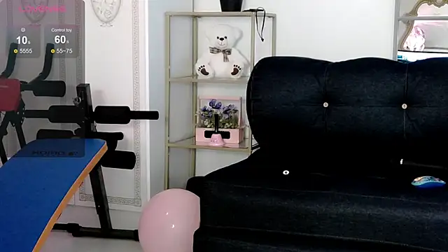 XXX chat uživo modela SarahRaynex