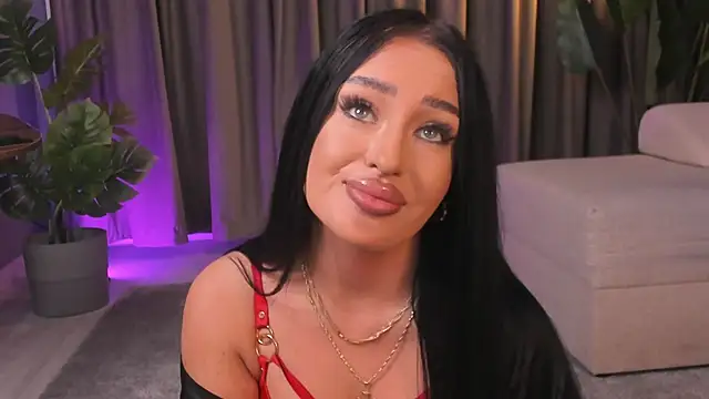 EmeraldKat Live XXX Chat