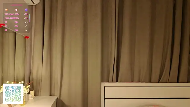 DaynaMacha's Live XXX Chat