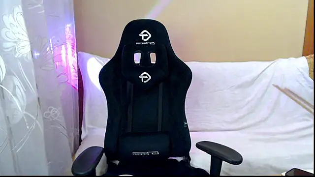 Effy__Stoner's Live XXX Chat