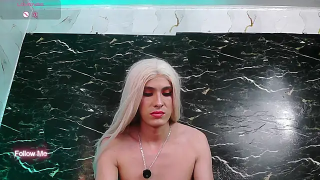 Živý XXX chat crislingery_dolli