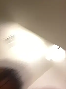 wishuhope4 Show in webcam