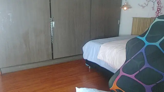 Chat +18 de Emma_hassani ao vivo