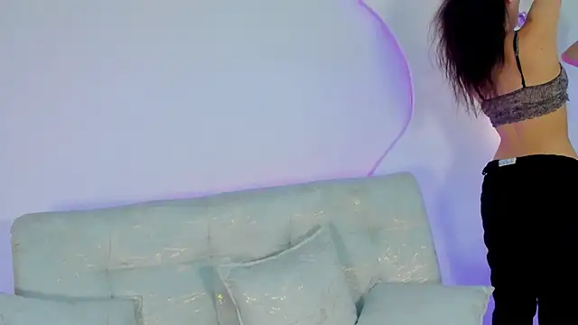 Chat +18 de AdharaHamilton_ ao vivo