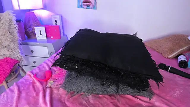 hailey_hadid's Live XXX Chat