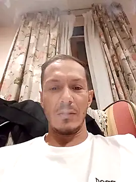 Pertunjukan Kamera Web Graimito