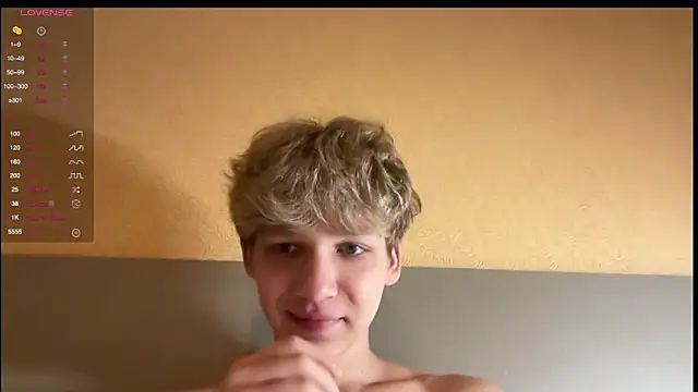 walter_cute's Live XXX Chat