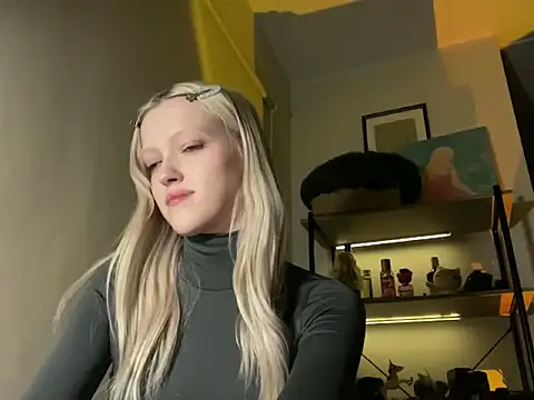 StellinaLunan Live XXX chat