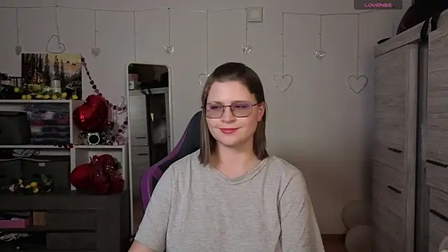 TinniAngel Adlı Modelin Canlı XXX Sohbeti