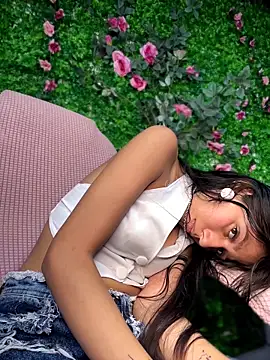 Anitta__LS লাইভ XXX চ্যাট