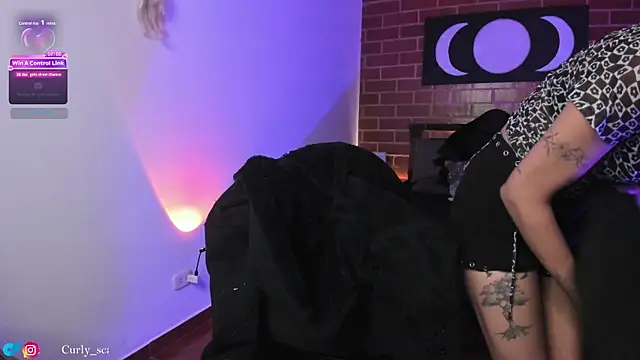 Chatroom XXX en direct de Scarlett_Vela13