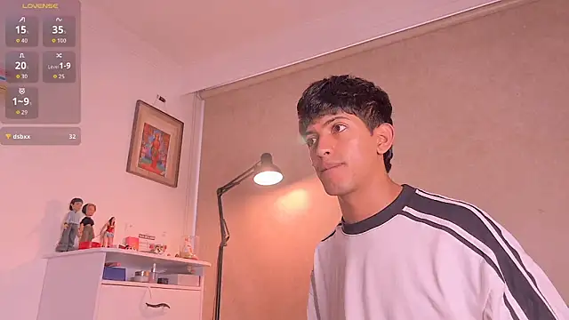 teobrowny 网络视讯表演