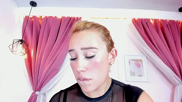 Lannajansen Chat XXX live