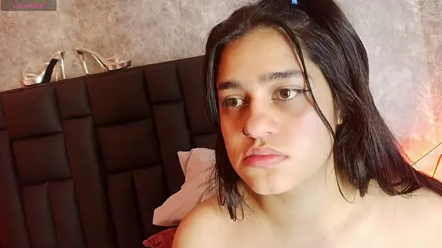 crystaldarliing Chat XXX live