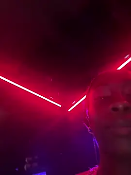 Pokazy przed kamerką – MadameMuse