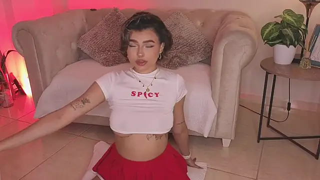 Czat XXX na żywo – DahianaWalcott