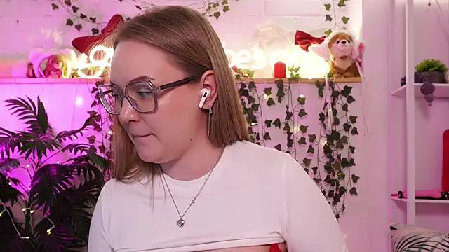 Czat XXX na żywo – MonicaAsis