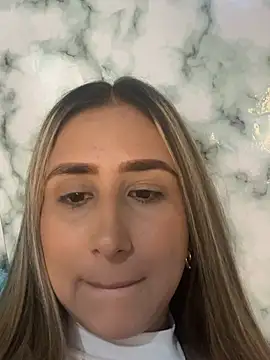 VictoriaWhitmore: онлайн-секс-чат