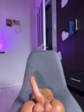 emilysofiia's Live XXX Chat