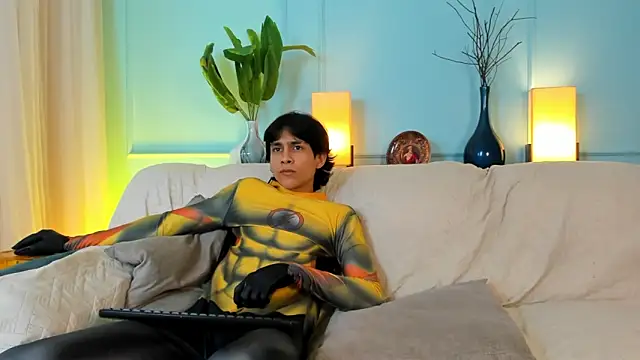 Cheys_Mast élő XXX-chatje