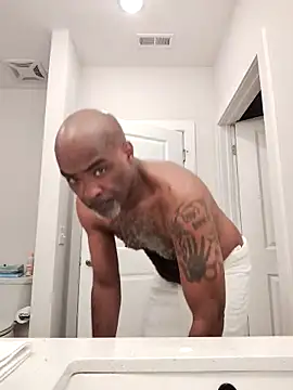 sinnernoir: онлайн-секс-чат