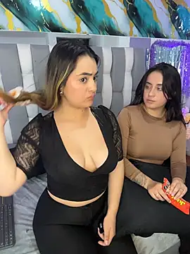 XXX chat uživo modela Antonella_Julieta